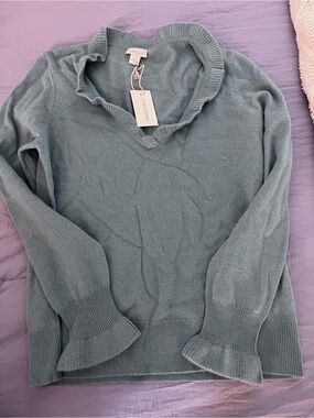 Sundance Seafoam Green V‑Neck Sweater with Ruffle Cuffs